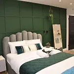 Cosy, Spacious Apt - Central Mk-Smart Tv-Free Wifi